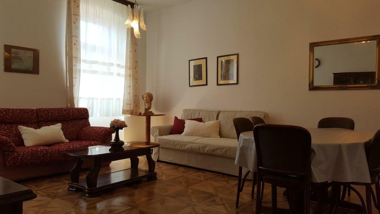 Centar Old Town, With Free Private Parking Apartment Pula Exterior photo